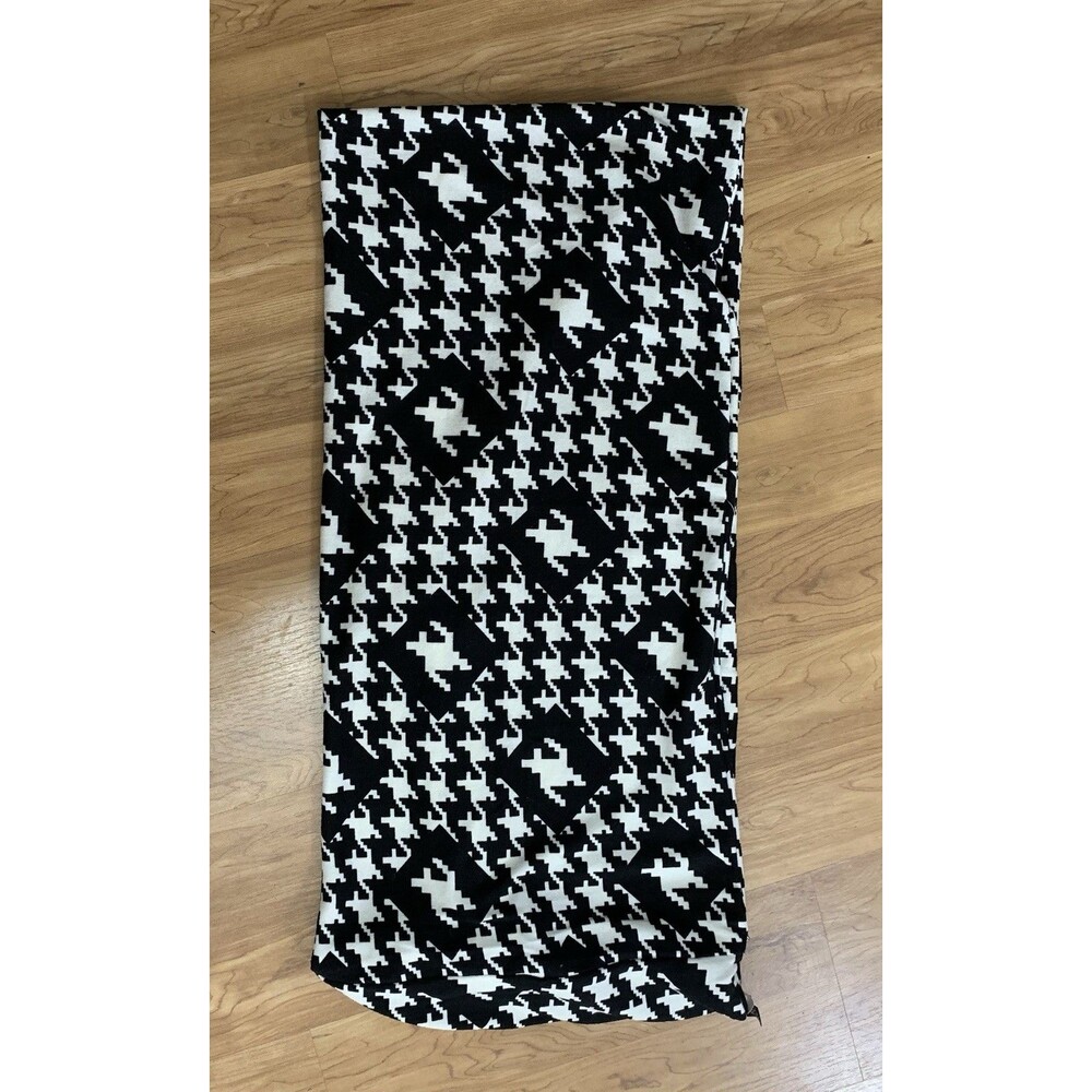 Black & White Infinity Scarf  Cowl Houndstooth w/ Zip Pocket 2 Chic - Picture 3 of 9